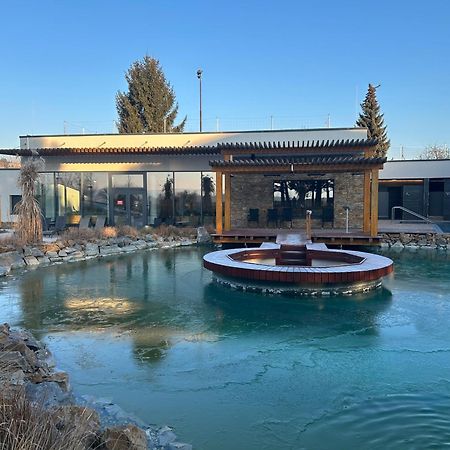 Hotel Atlantis Rozdrojovice Екстер'єр фото