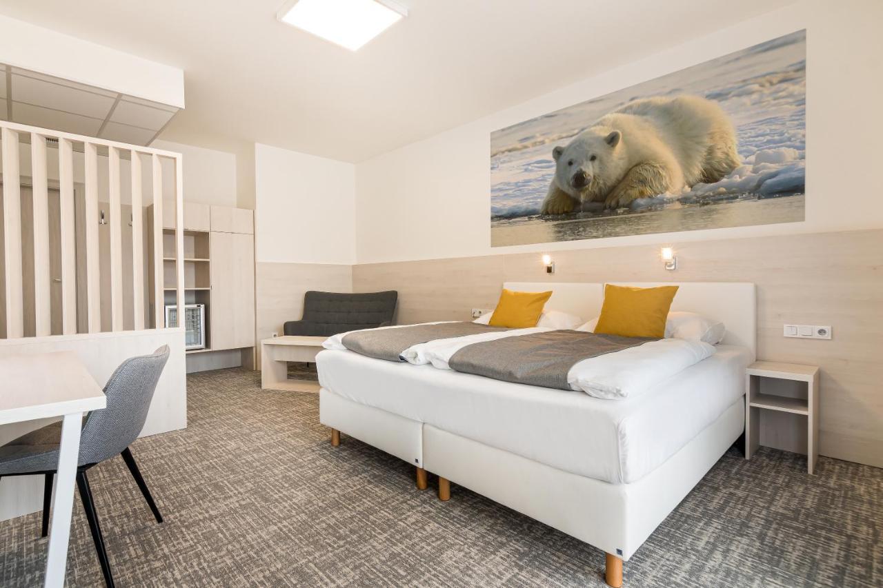 Hotel Atlantis Rozdrojovice Екстер'єр фото