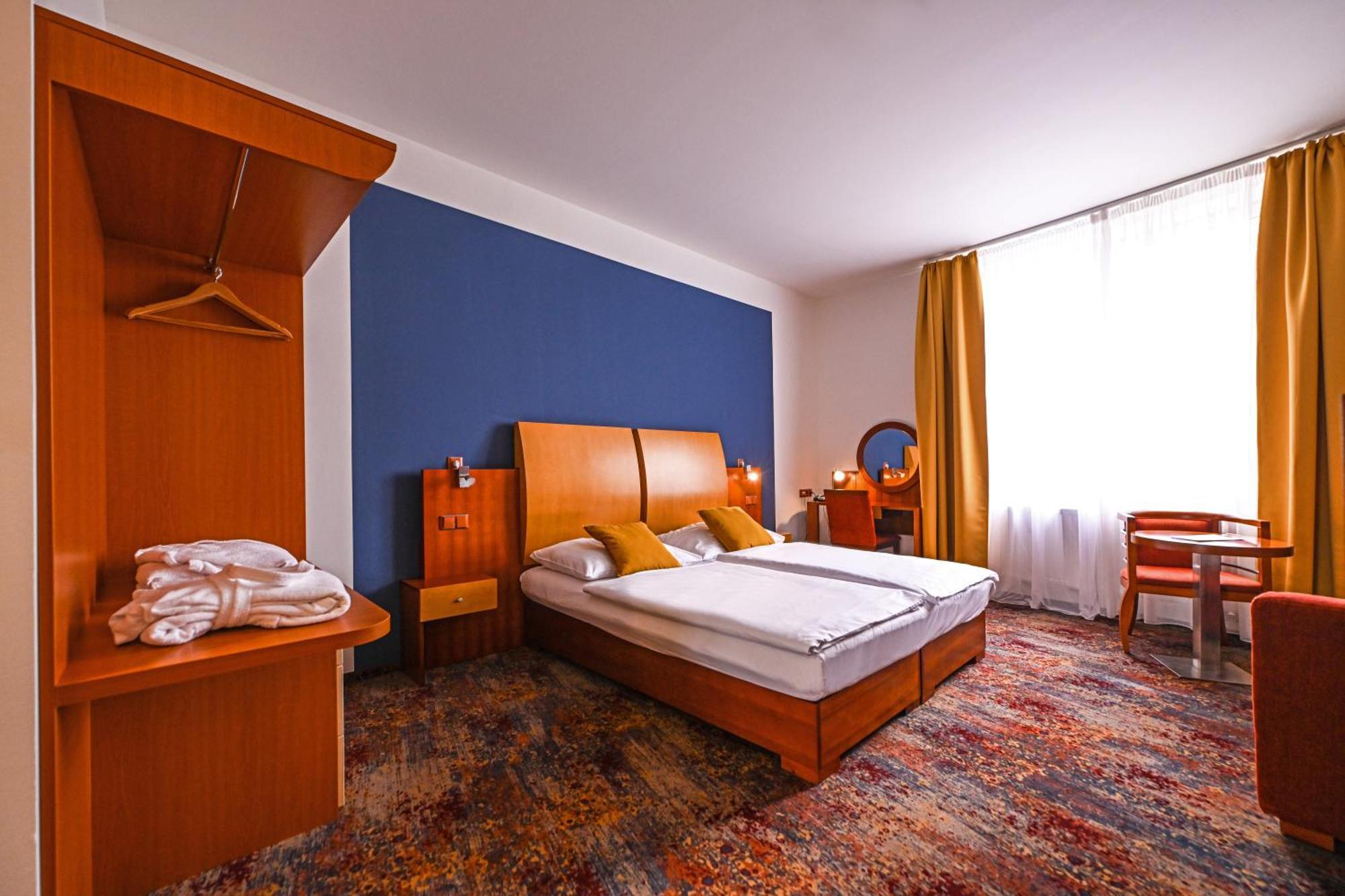 Hotel Atlantis Rozdrojovice Екстер'єр фото