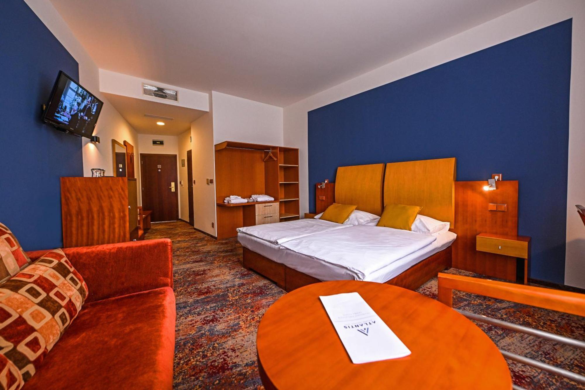 Hotel Atlantis Rozdrojovice Екстер'єр фото