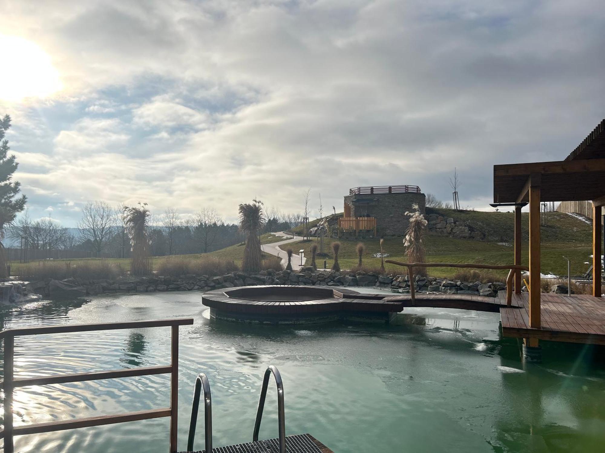 Hotel Atlantis Rozdrojovice Екстер'єр фото