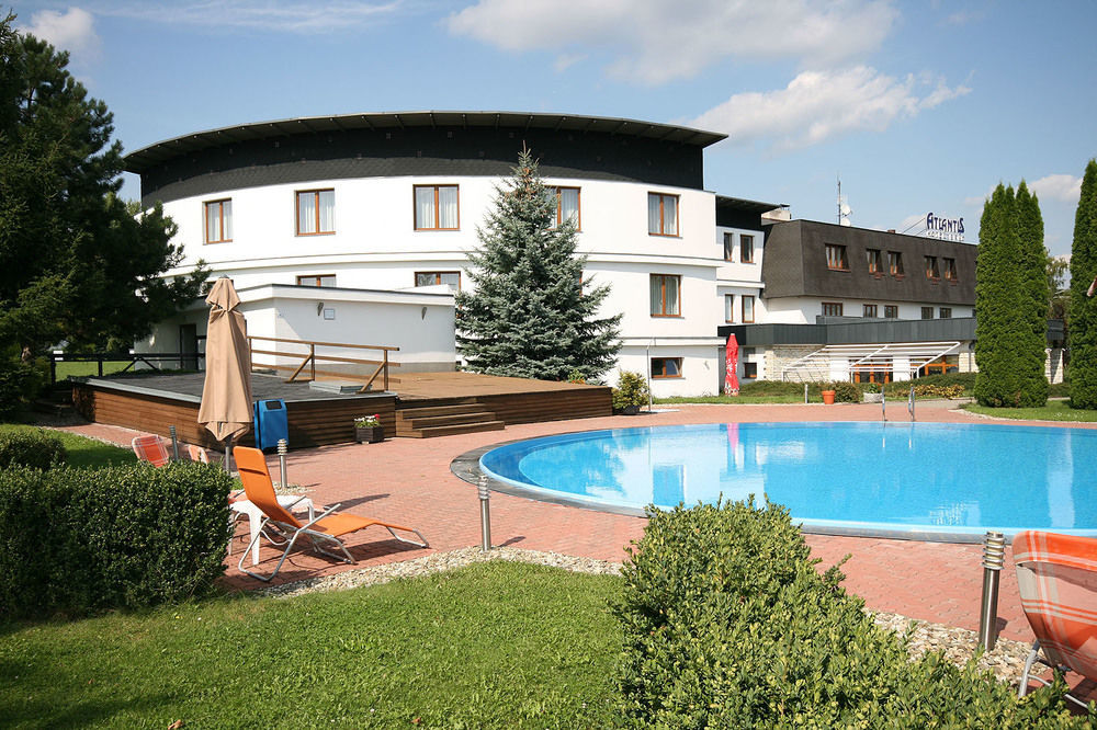 Hotel Atlantis Rozdrojovice Екстер'єр фото