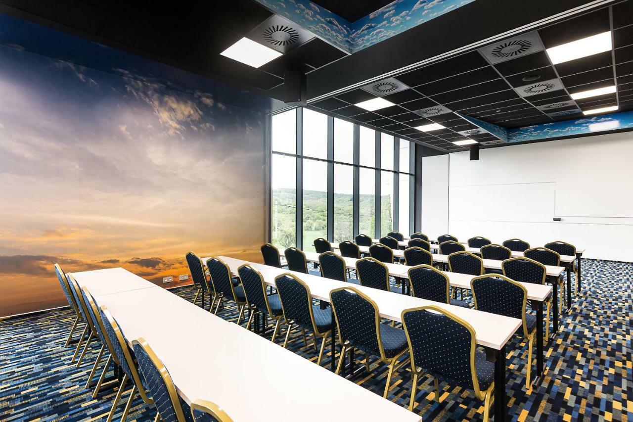 Hotel Atlantis Rozdrojovice Екстер'єр фото